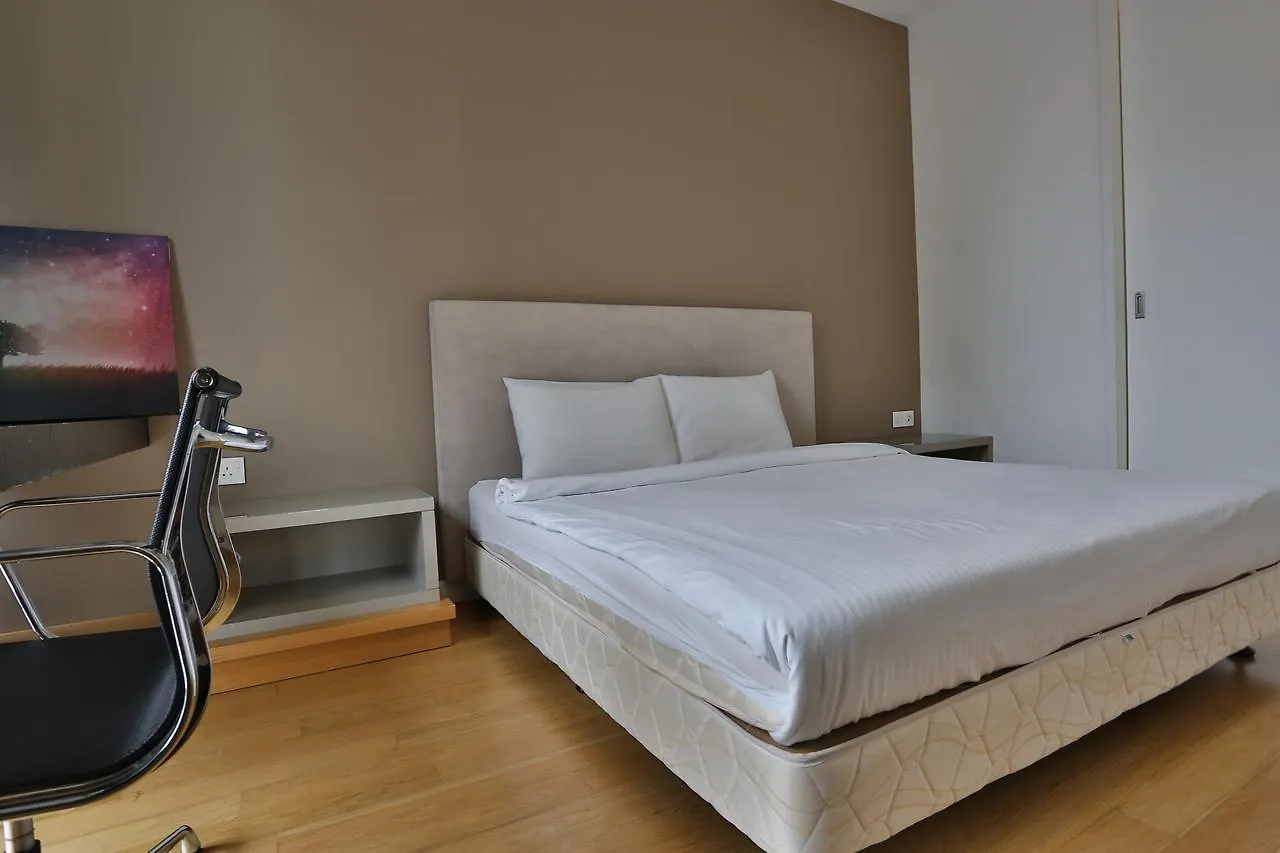 Platinum Suite Klcc @ Penguin Homes Homestay