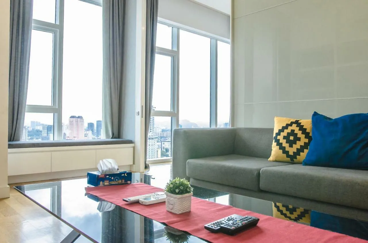 Platinum Suite Klcc @ Penguin Homes