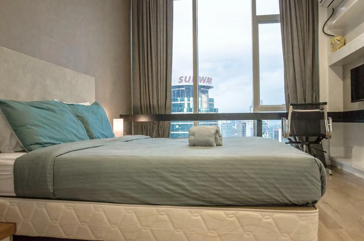 Homestay Platinum Suite Klcc @ Penguin Homes