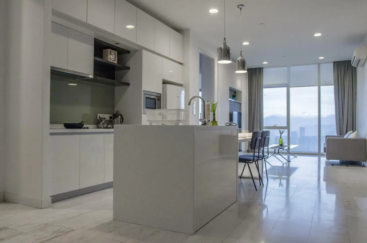 Platinum Suite Klcc @ Penguin Homes