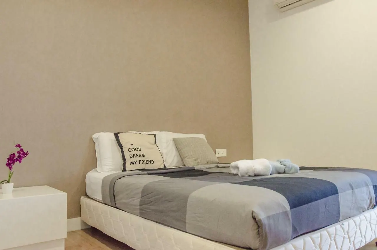 Platinum Suite Klcc @ Penguin Homes Kuala Lumpur