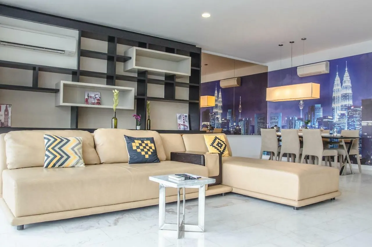 Platinum Suite Klcc @ Penguin Homes